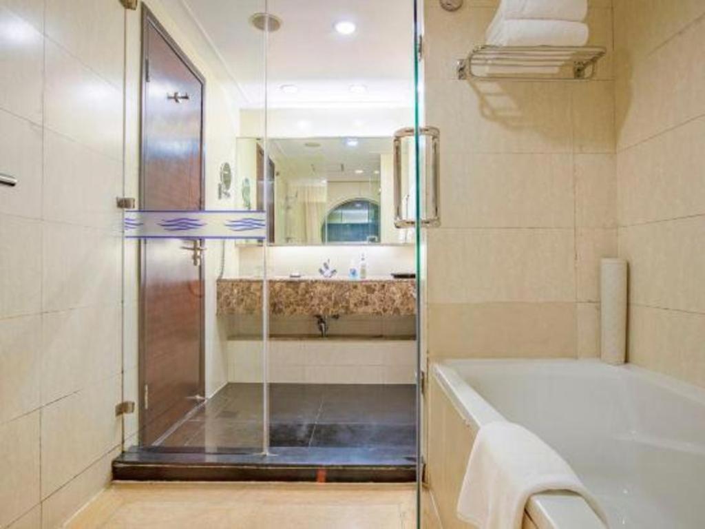 Qingdao Blue Horizon Hotel Laoshan Exterior photo